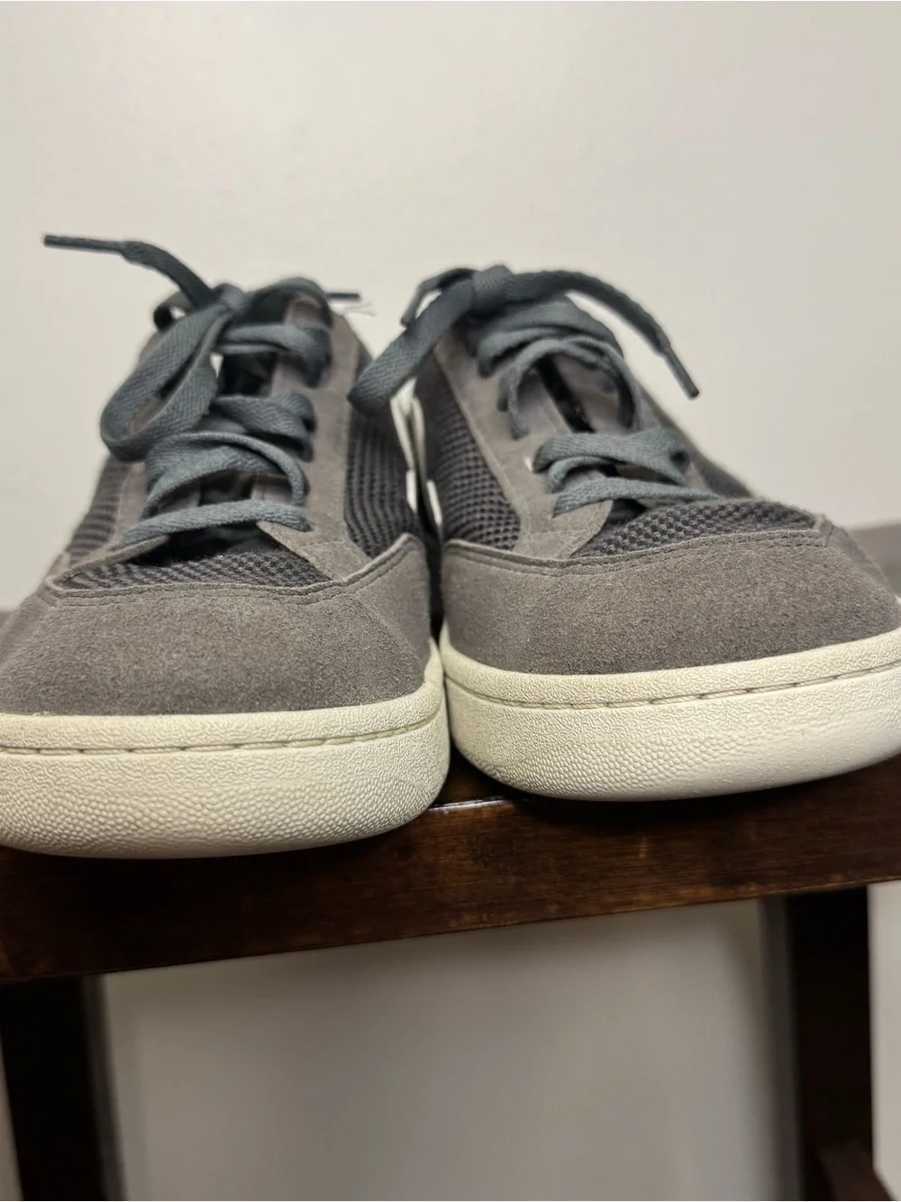 Men’s Veja Dark Gray V-12 Sneakers 10.5